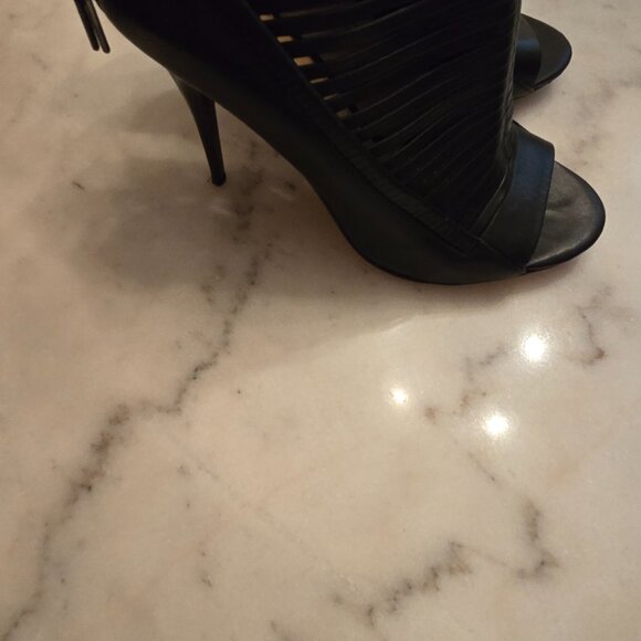 L.A.M.B. Kacee Black Peep Toe Ankle Booties by Gwen Stefani - Picture 4 of 10